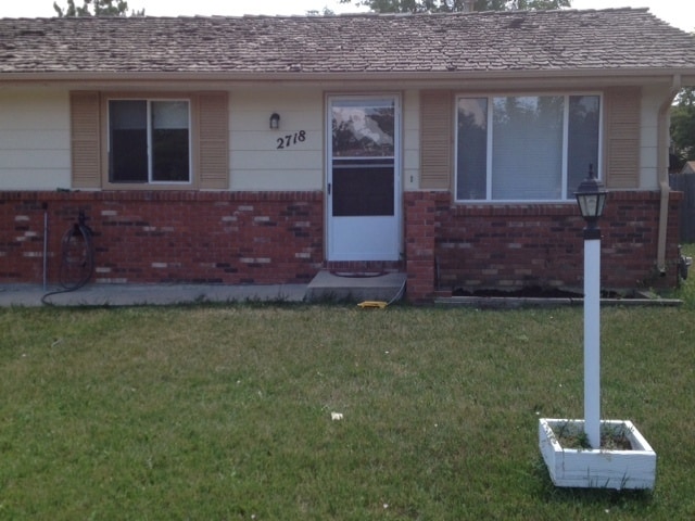 Building Photo - Beautiful 3 Bed/1.5 Bath Ranch Style Home