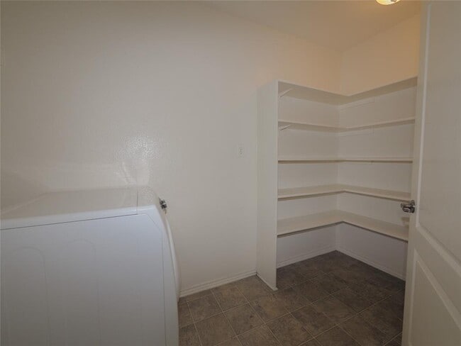 Photo - 4604 Woodstock Dr