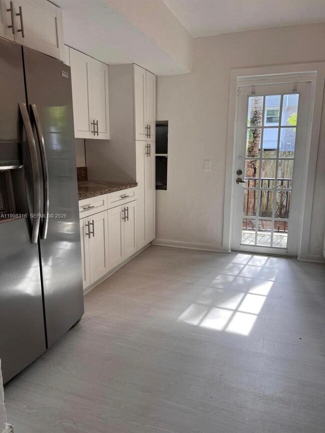 Photo - 1641 Arthur St