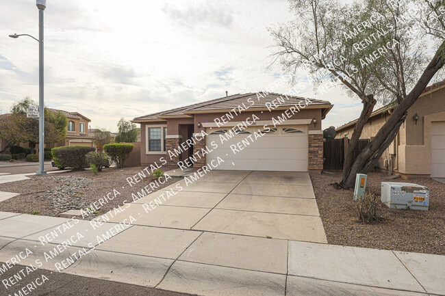 Building Photo - 8805 W Hilton Ave