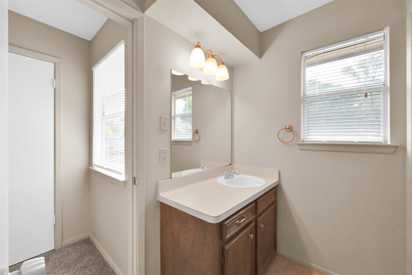 Photo - 1603 Hazelwood St