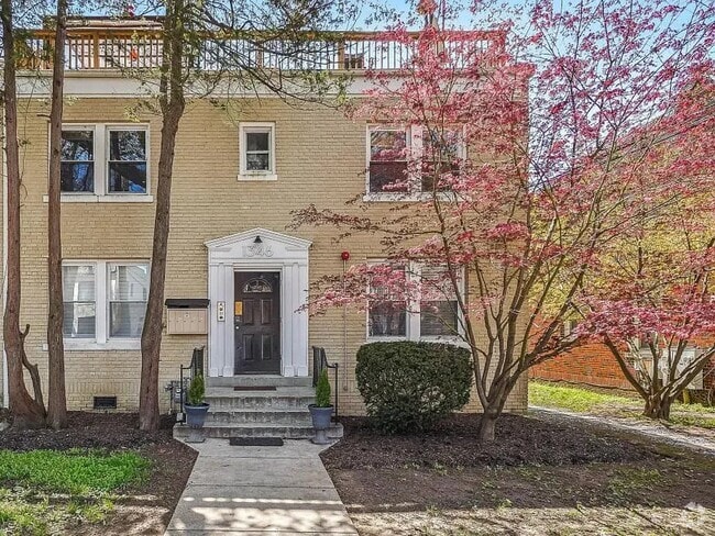 Building Photo - 1346 Nicholson St NW Unit #102 Rental