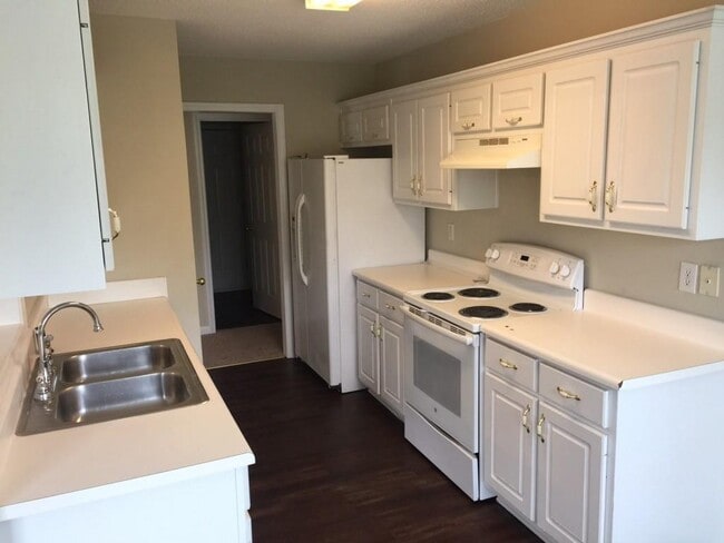 Photo - 1140 Katie Lynne Ln