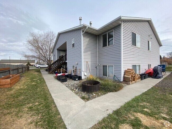 Building Photo - 94 N Grogan St Unit B Rental