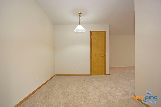 Photo - Charleston Court