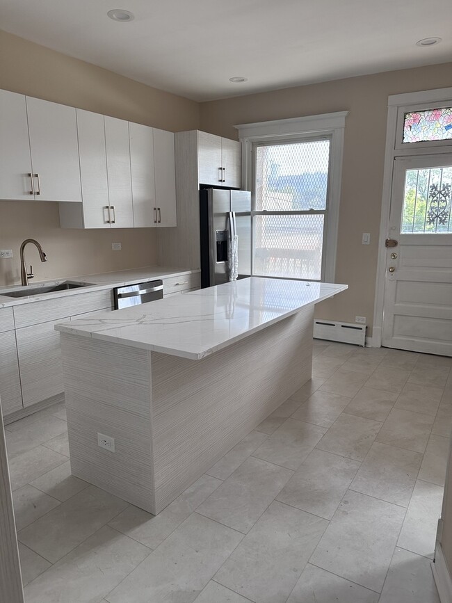 Photo - 6121 S Evans Ave Unit 2