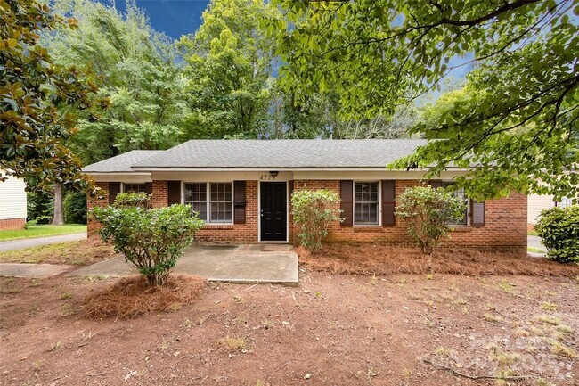 Building Photo - 4713 Belle Plaine Dr Rental