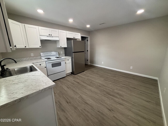Photo - 4105 W 22nd St