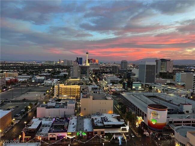 Building Photo - 150 S Las Vegas Blvd Unit 2308 Rental