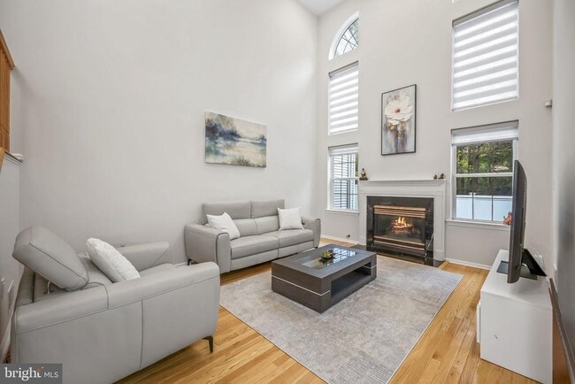 Photo - 204 Camelot Ct