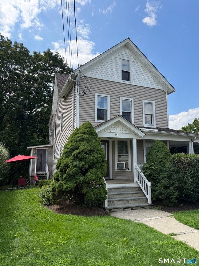 28 Davis St Unit 2