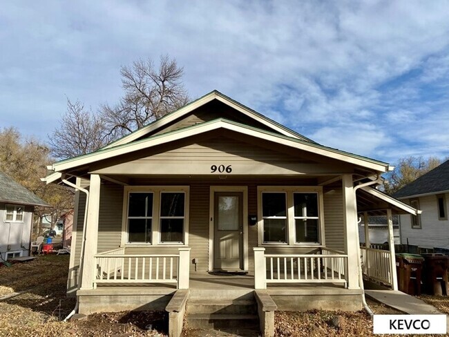 Building Photo - 906 Mathews St Unit 906 Mathews St Rental