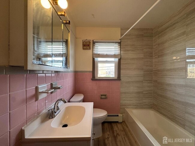 Photo - 34 Carteret Ave Unit 2