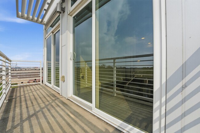 Photo - 6955 Turtlewood Dr Unidad 502