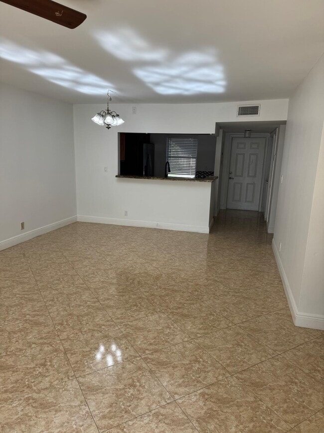 Photo - 9200 SW 3rd St Unit 109