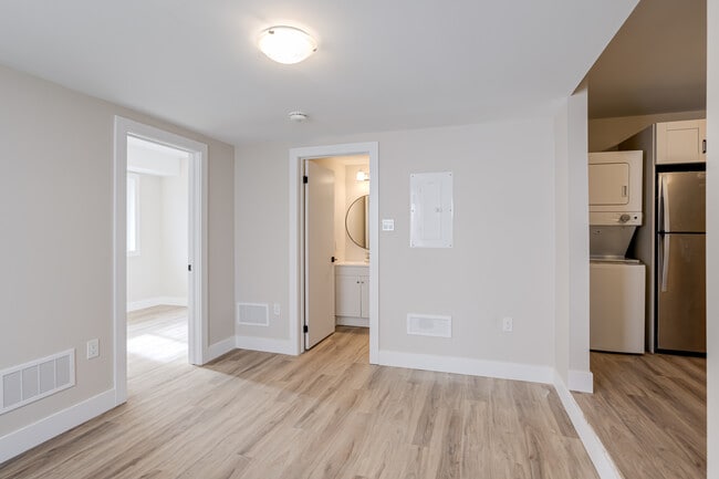 Photo - 64 Collete Crescent Unit 2