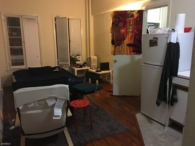 Building Photo - 418 S Normandie Ave