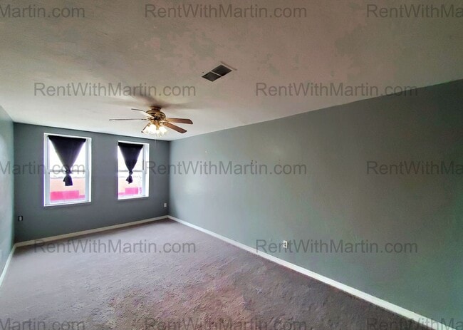 Building Photo - 9 N Frederick Ave Unit Apt 1