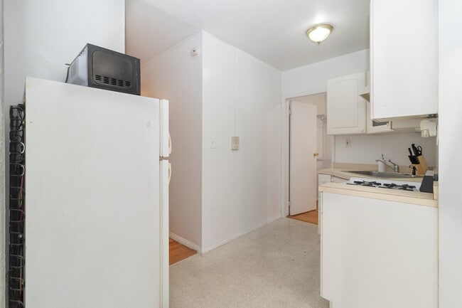 Photo - 312 E 93rd St Unit ID1032052P