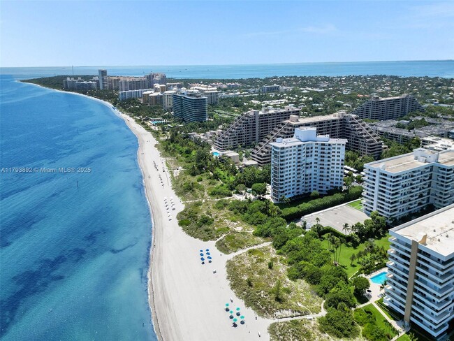 Photo - 200 Ocean Ln Dr Unidad 803 Rental