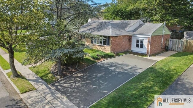 55 Gurley Rd