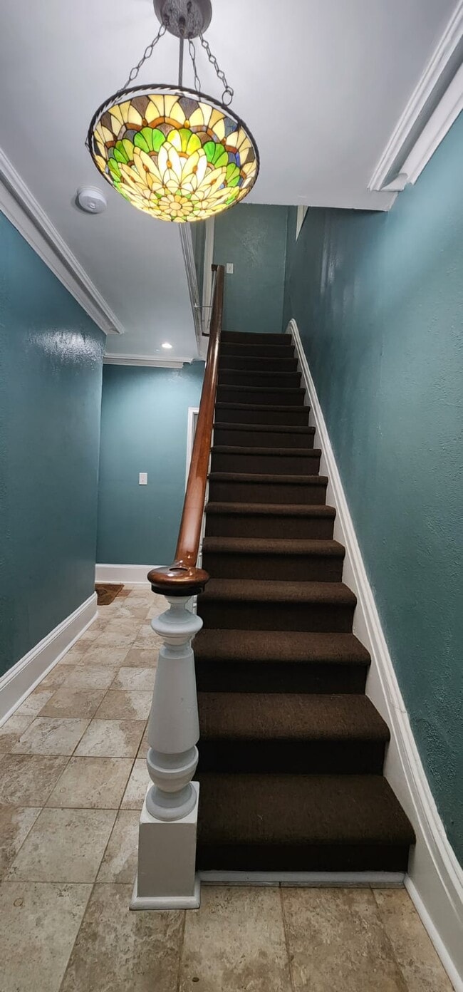 Photo - 27 Maple St Unit Apt Rent-Pet Friendly