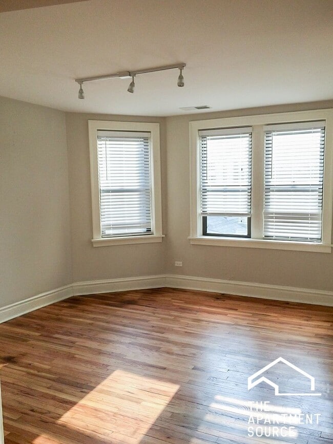 Photo - 2231 W Wilson Ave Unit 2