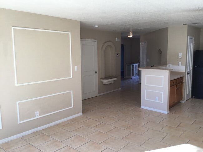 Photo - 2300 Pomelo Pl NW