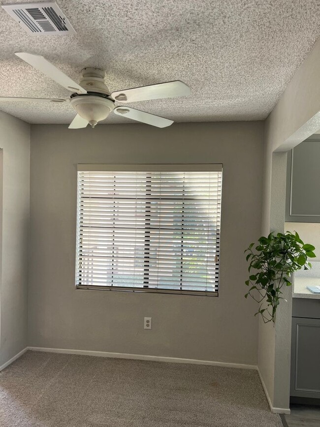 Photo - 1-bedroom condo - great location in Mira Mesa!