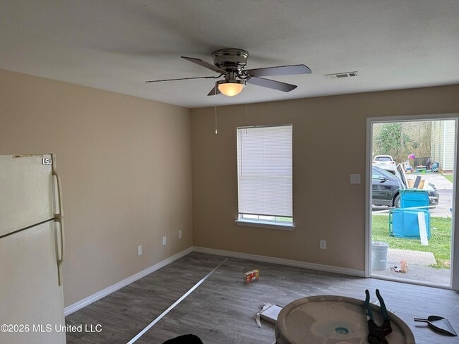 Photo - 1339 Foxwood Pl