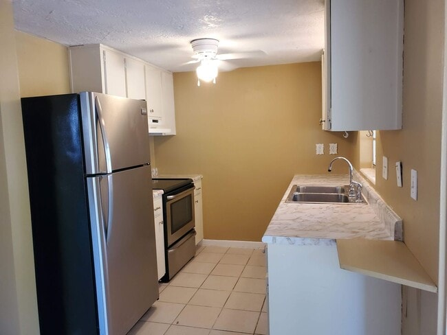 Photo - Nice 2/1 Home in Beverly Hills
