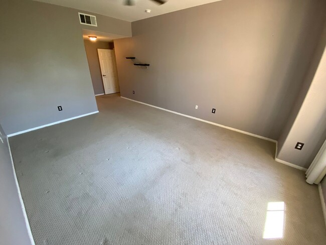 Photo - Wonderful 2 bed/2 bath Condo in Summerlin Unit 2081