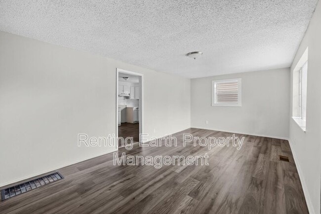 Photo - 1908 14th Pl SW
