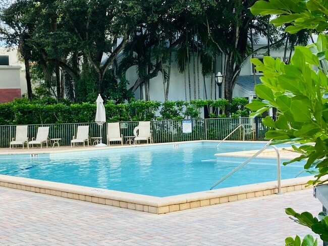 Photo - 1917 S Oak Haven Cir