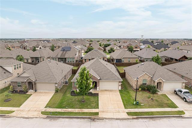 Photo - 903 Spruce Ln