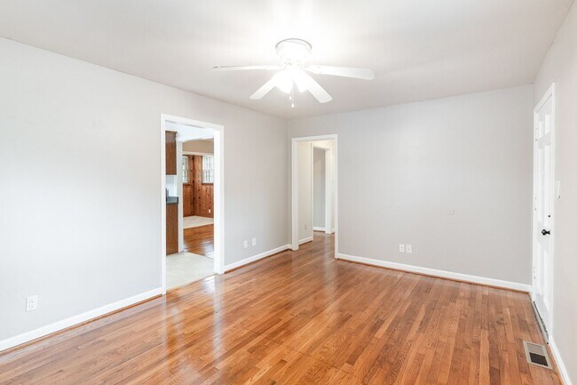 Photo - 5506 Bon Air Cir