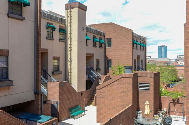 Photo - 1512 Larimer St Unidad 21