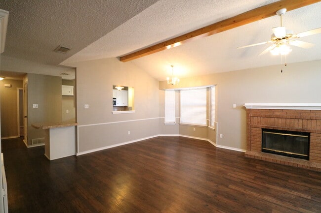 Photo - Cozy Loving Frenship Home minutes from Uni...