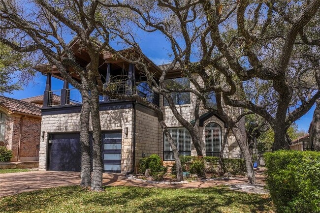 Building Photo - 11 Treehaven Ln
