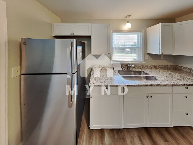 Photo - 4826 Holbrook Dr