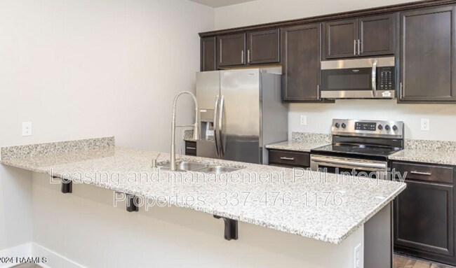 Photo - 105 Foster Grove Dr