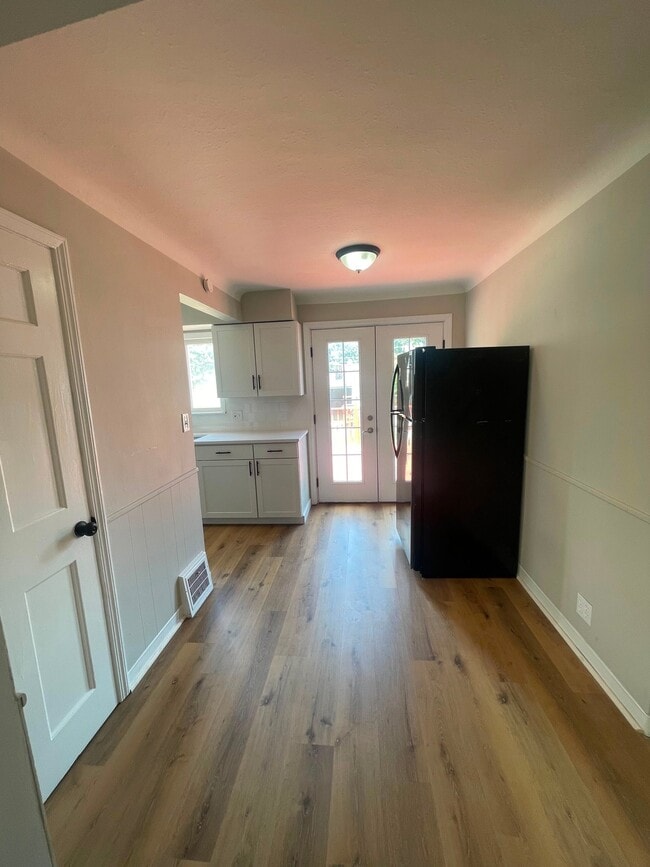 Photo - 12317 Darlington Ave