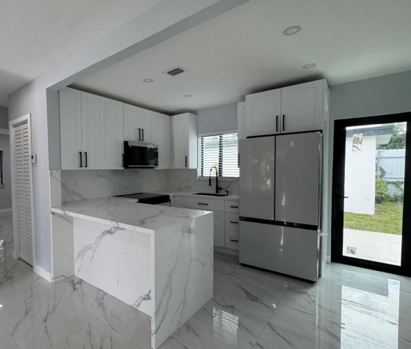 Photo - 16440 NE 10th Ave