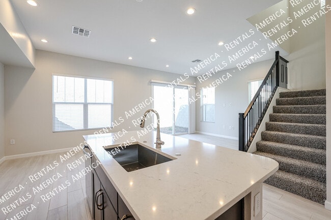 Photo - 17052 N 50th St