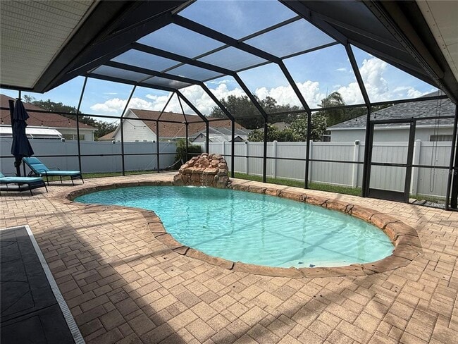 Photo - 2210 Towering Oaks Cir