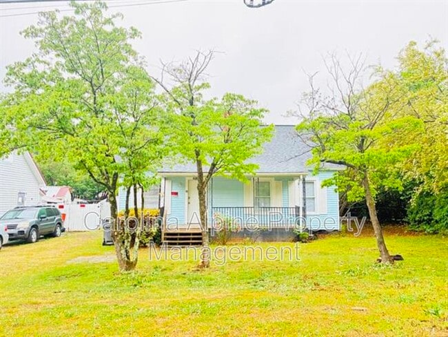 Photo - 408 Leland St