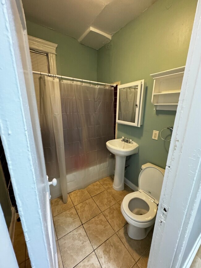 Photo - 882 Huntington Ave