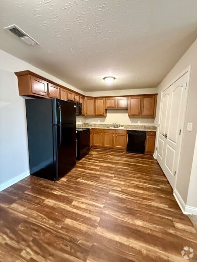 Building Photo - 272 Audley Ave Unit B16 Rental