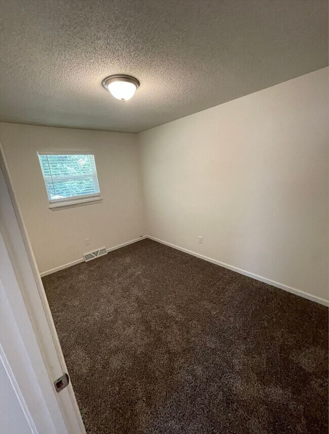 Photo - Two Bedroom Unit Available For Rent!