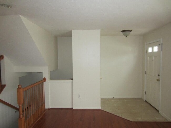 Photo - 188 Blue Grass Cir